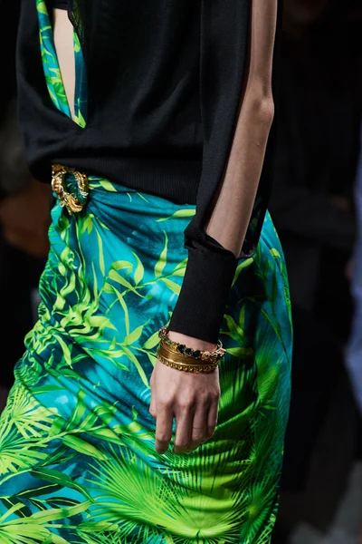 Look 130